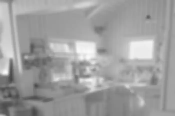 Ini 8 desain dapur mungil bentuk L yang cocok buat Ibu-ibu pencari paket renovasi hemat. Lengkap dengan foto referensinya. 