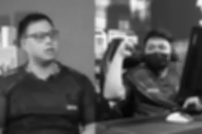 Kolase foto CEO BOOM Esports Gary Ongko dan Tehbotol