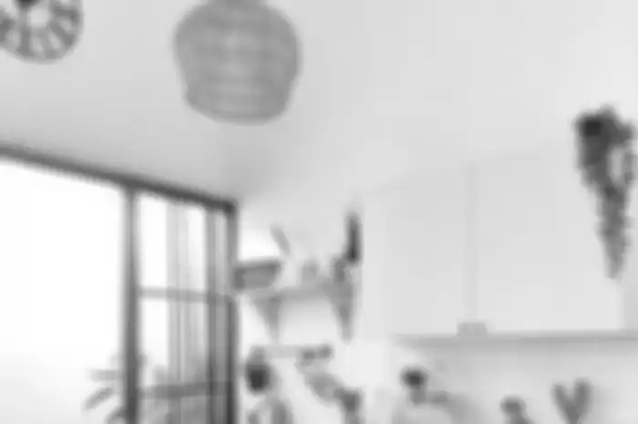 Desain dapur minimalis makin tampak mewah karena kompor sengaja dipasang dengan cara begini. Intip 8 foto cantiknya yuk. 