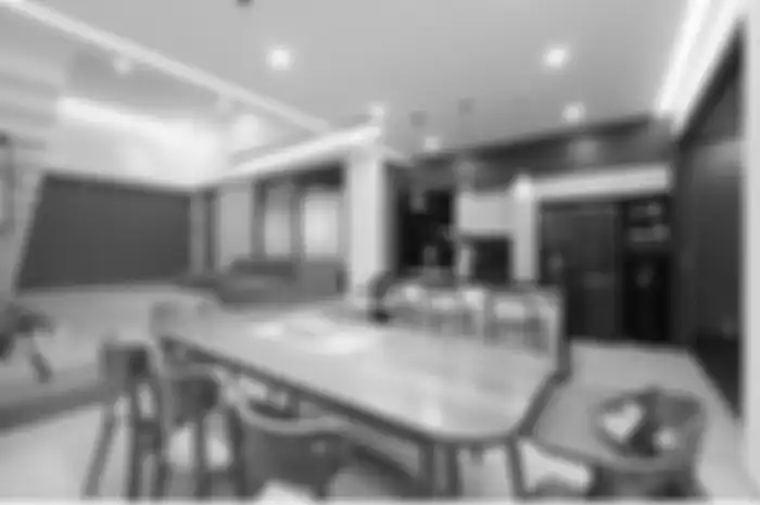 Untuk menyulap foto interior rumah minimalis menjadi aesthetic butuh ketekunan. Desain dapur mungilnya ikut terlihat luas karena ini.
