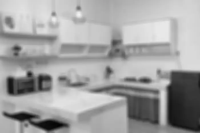 Foto tampilan kabinet dapur ternyata tetap bisa disegarkan kok, sekalipun hanya ada dana terbatas. Ini 3 trik murahnya.