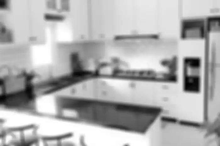 Foto interior desain dapur leter u ditiru, pemilik rumah minimalis bisa langsung merasakan 4 manfaatnya. 