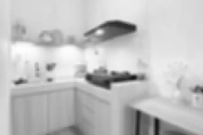 Desain dapur dengan bentuk L tampil semakin segar pilihan gaya seperti ini. Potretnya semakin estetik.