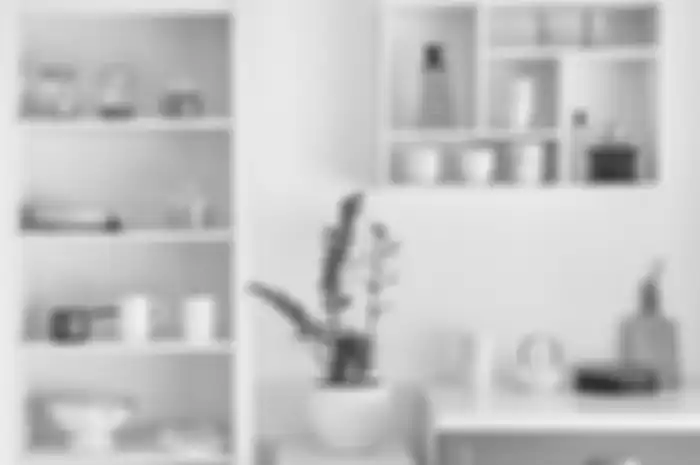Foto rak dapur minimalis dengan gaya dekorasi nan estetik.