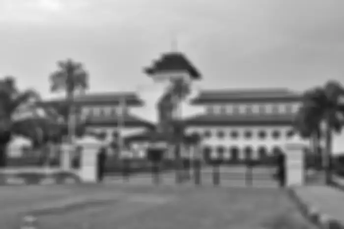 Cobain ngabuburit di sekitar Gedung Sate, tempat wisata hits Bandung.
