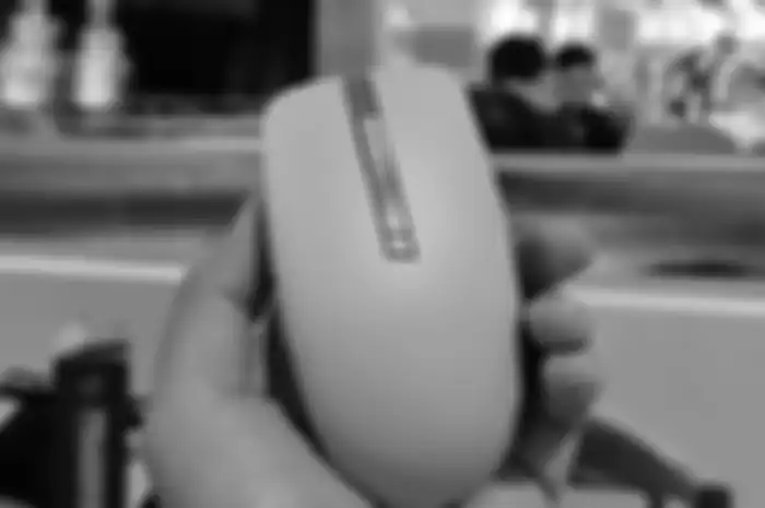 ASUS SmartO MD200 Silent Plus, muse nirkabel yang silent dan kompatibel dengan permukaan kaca