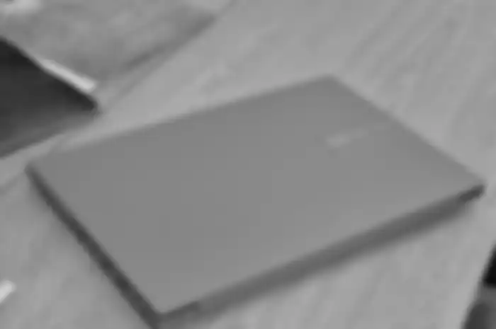ASUS Vivobook Go 14 (E1404G) menawarkan pint selling laptop yang ringan dan tipis di kelas harga 6 jutaan