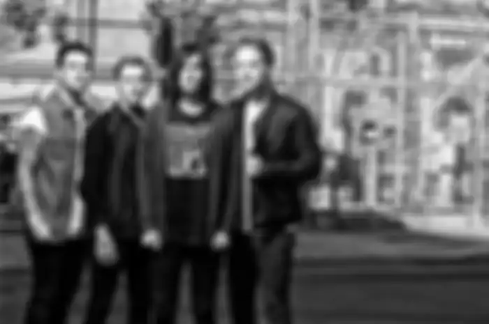 Sleeping With Sirens Kolaborasi dengan Paramore dan Ellie Goulding