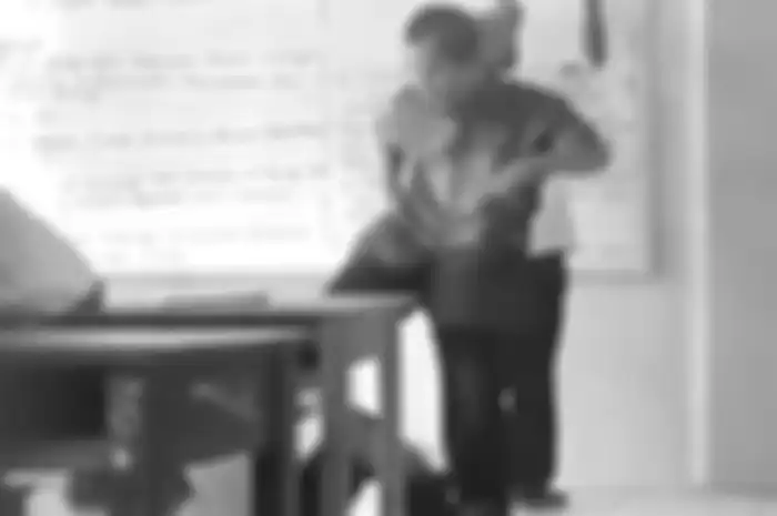 Nggak Pantas Ditiru!