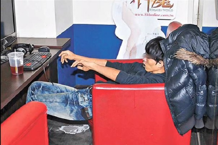 Meninggal saat bermain game