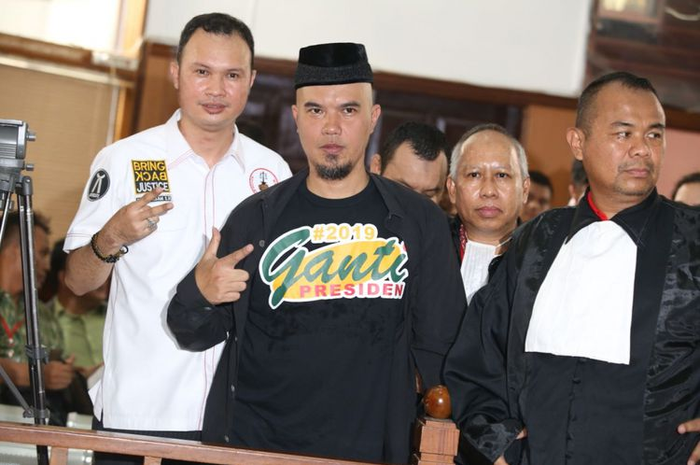 Ahmad Dhani.