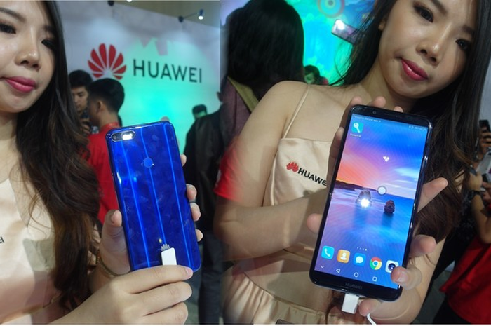 Huawei Nova 2 Lite warna Glossy Blue
