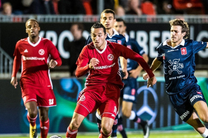 Ezra Walian
