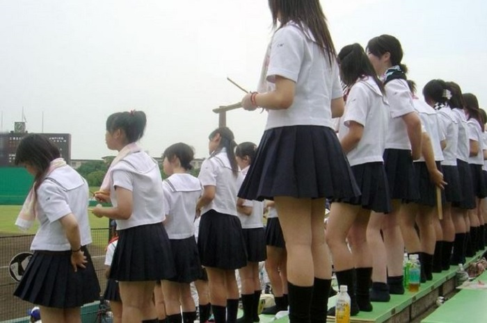 Tidak jarang bahwa sekolah yang ada di Indonesia bahkan di dunia, beberapa mengkhususkan hanya untuk menerima murid-murid perempuan.