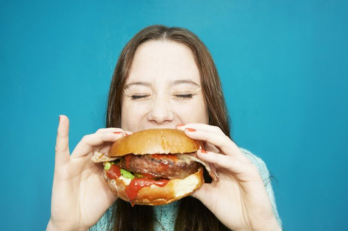 Ini 7 Makanan yang bisa bikin happy