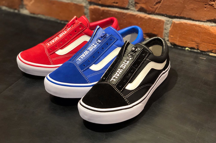 Sneakers baru Vans dengan ritsleting