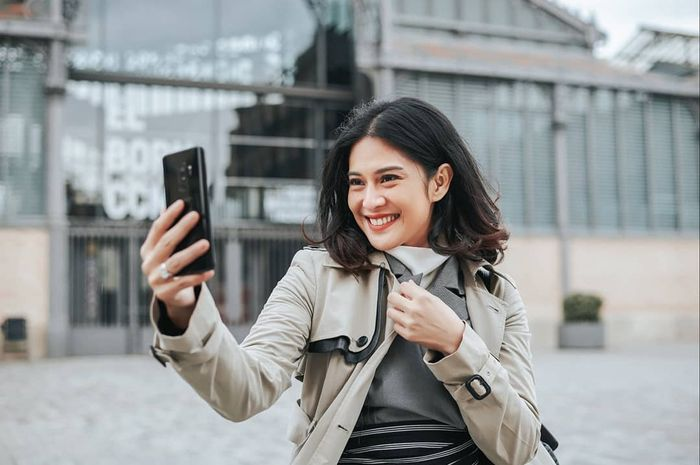 Dian Sastro Wardoyo pengisi suara Waze