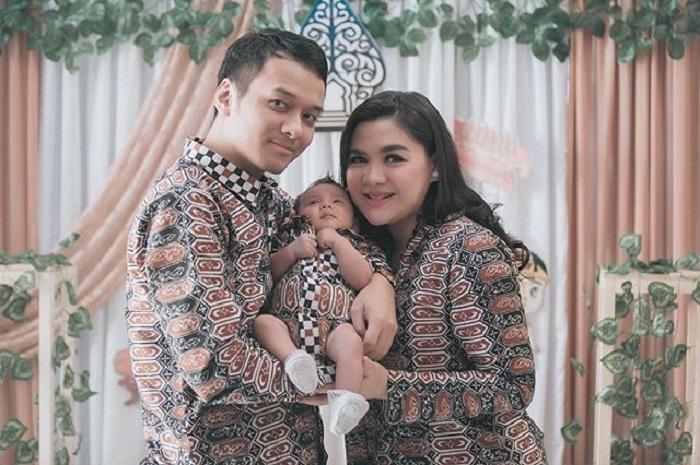 Vicky Shu dan keluarga