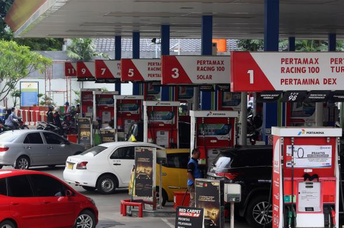 Rusia satu-satunya negara yang berani menawarkan minyak mentah dengan harga diskon di tengah harga energi global yang sedang naik.