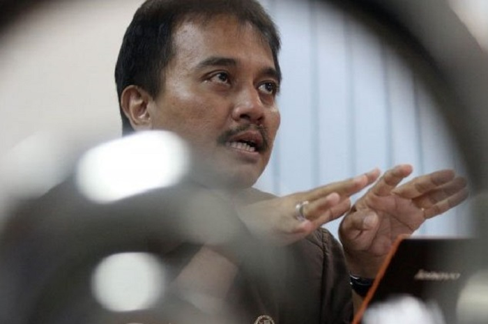 Mantan Menpora, Roy Suryo, kini jadi tersangka dugaan penistaan agama.