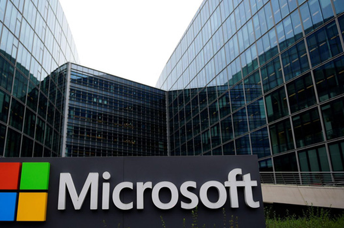 Microsoft larang karyawannya gunakan Slack dan Google Docs