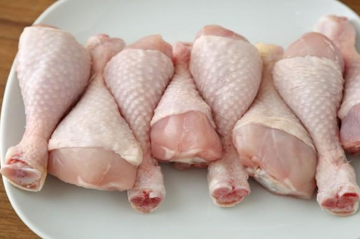 Ingat, jangan pernah makan ayam dengan tiga ciri berikut ini, sering kali disepelekan, padahal bisa bahayakan keluarga.