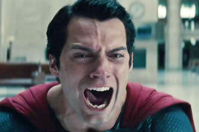 Henry Cavill, yang telah memainkan Superman dalam tiga film, akhirnya harus berpisah dengan Warner Bros, mengutip dari The Hollywood Reporter.