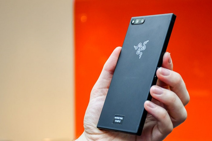 Setelah 2 Tahun, HP Gaming Razer Phone Akhirnya Dapat Android Pie.