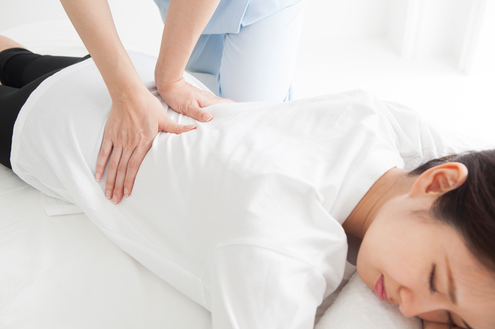 Jangan sembarangan terapi kretek tulang atau terapi chiropractic.