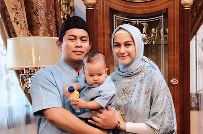 Keluarga Nina Zatulini