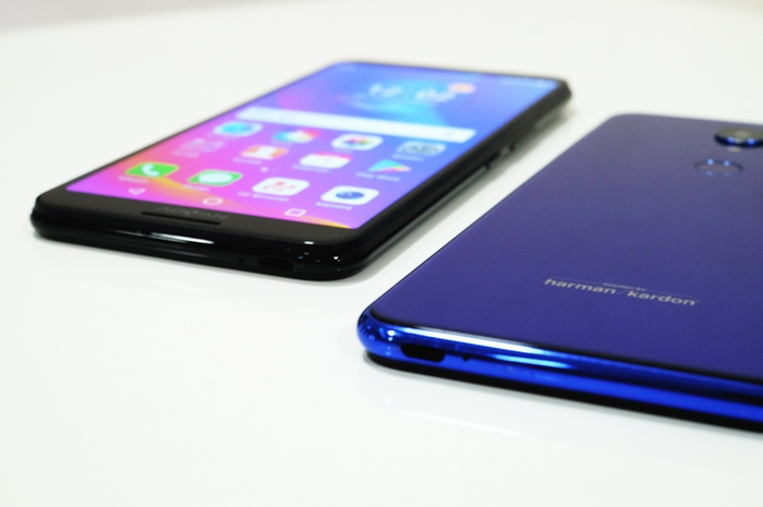 Advan G3 warna biru dan hitam