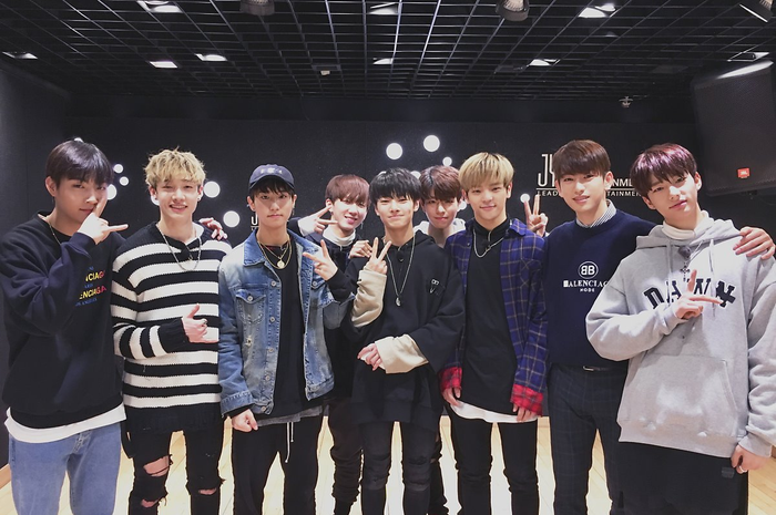 Stray Kids