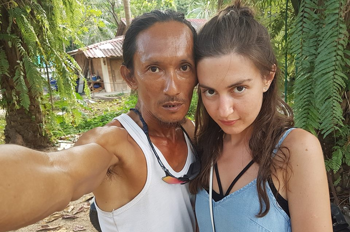 Pria ini diketahui berasal dari Koh Phangan, Thailand, dan dikatakan bahwa Losiri adalah pria yang romantis dan juga seorang seniman.