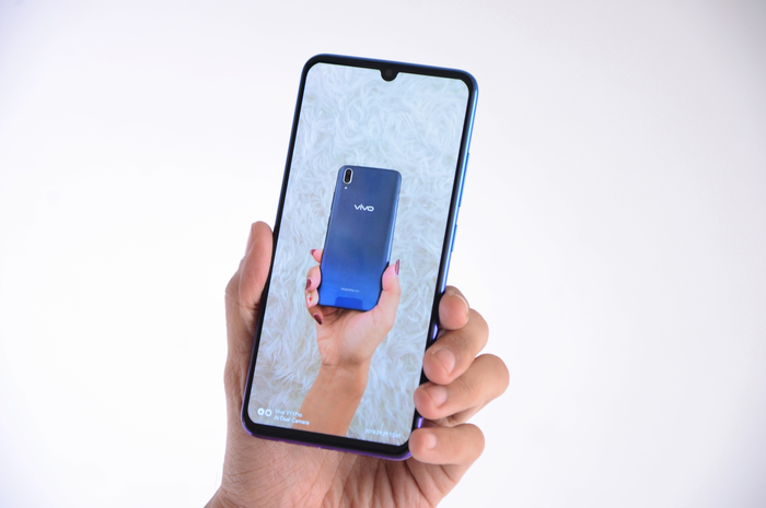 Vivo V11 Pro dengan teknologi AI