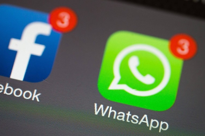 Ilustrasi Facebook dan WhatsApp