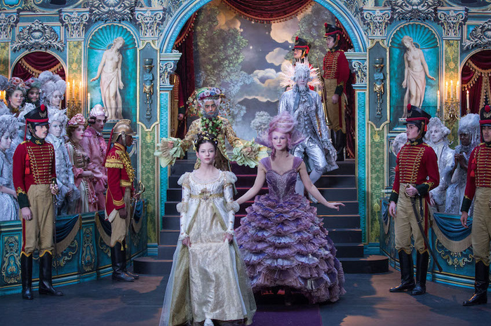 Sosok dibalik kostum the Nutcracker and The Four Realms