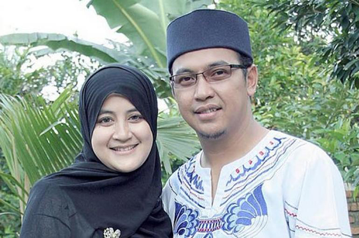 Umi Pipik dan Uje