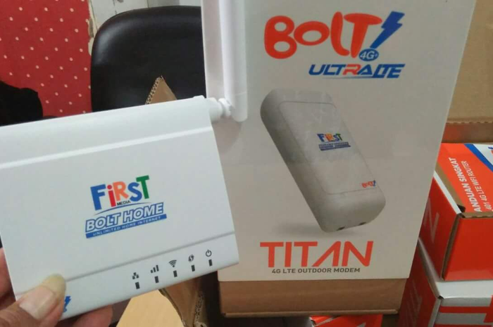Ilustrasi First Media dan Bolt