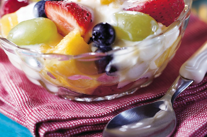 Yoghurt dan buah-buahan