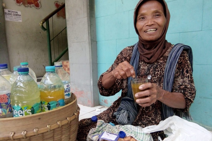 Tukang jamu