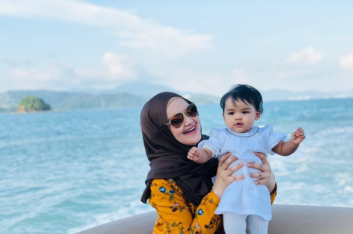Potret Cantik Siti Aafiyah, Anak Siti Nurhaliza yang Kelahirannya Dinantikan Selama 12 Tahun