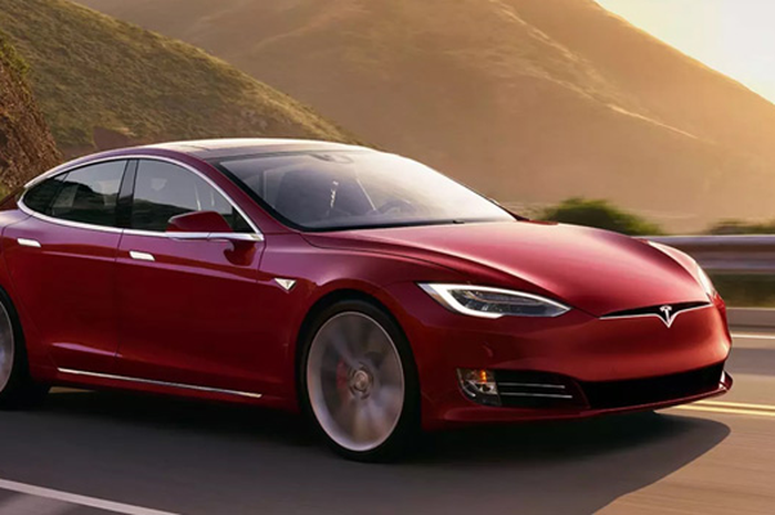 Mobil Elektrik Tesla Model S
