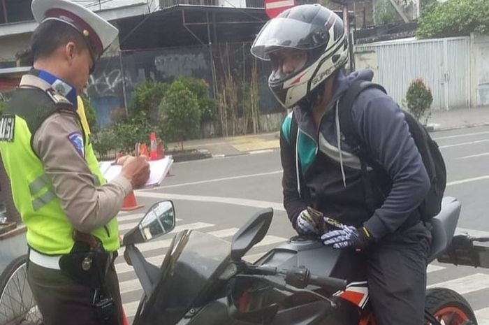 Soal Tilang Leta Nomor Pelat Kendaraan, Nih, kata polisi