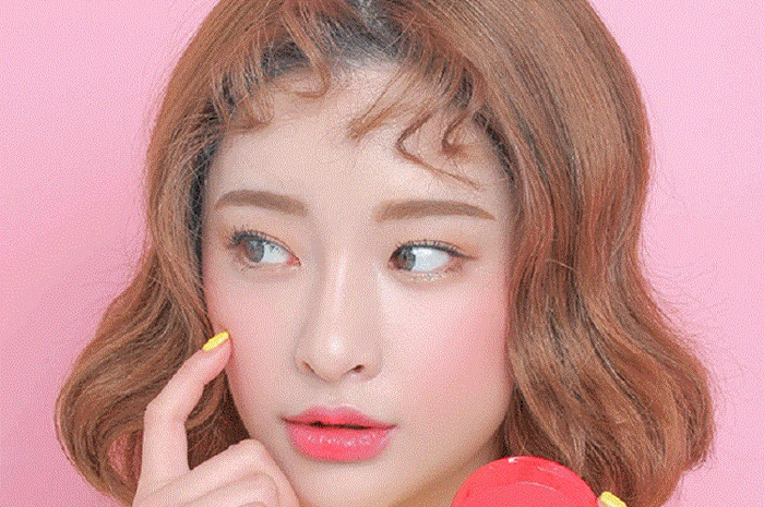 blush on