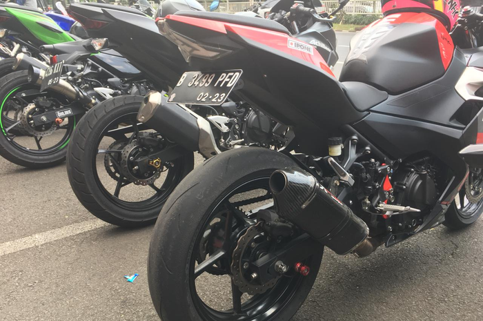 Ukuran ban maksimal Kawasaki New Ninja 250 Fi