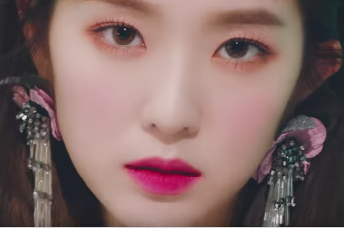 Irene Red Velvet