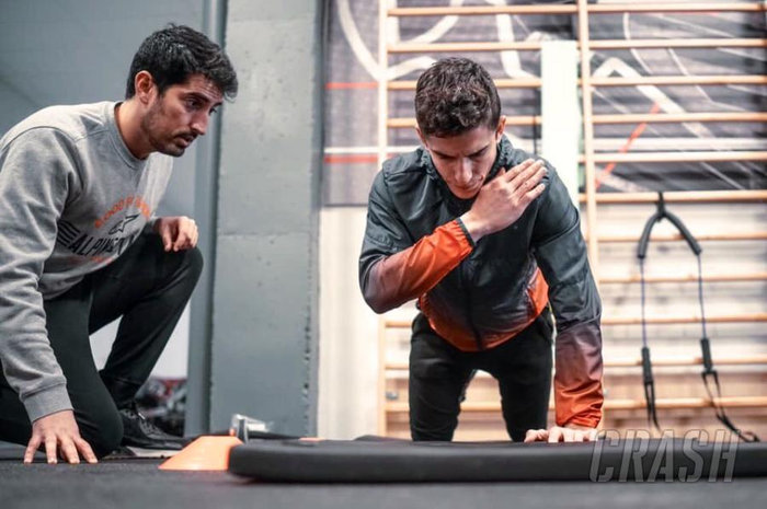 Marc Marquez latihan fitness untuk kesembuhan