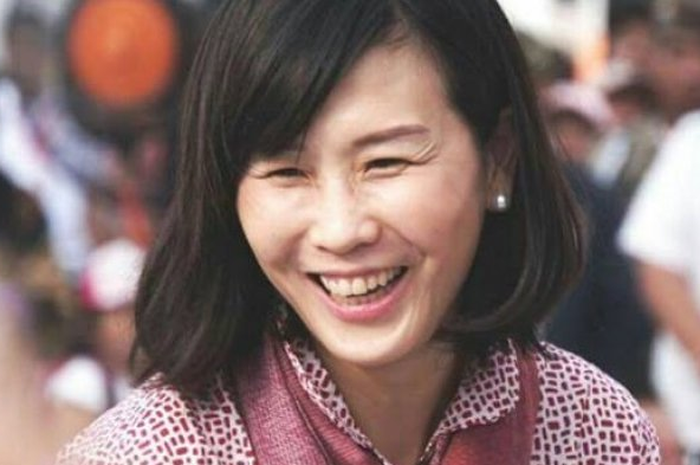  Veronica Tan