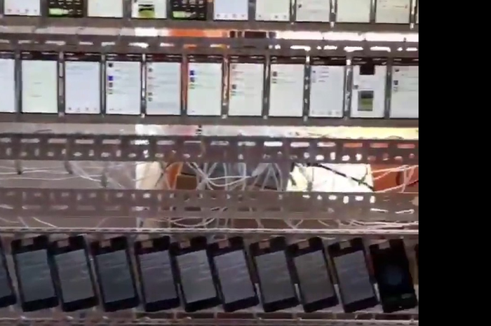 inside of a chinese click farm