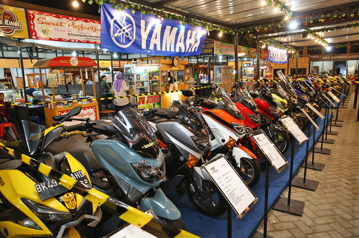 Kumpulan peserta Customaxi